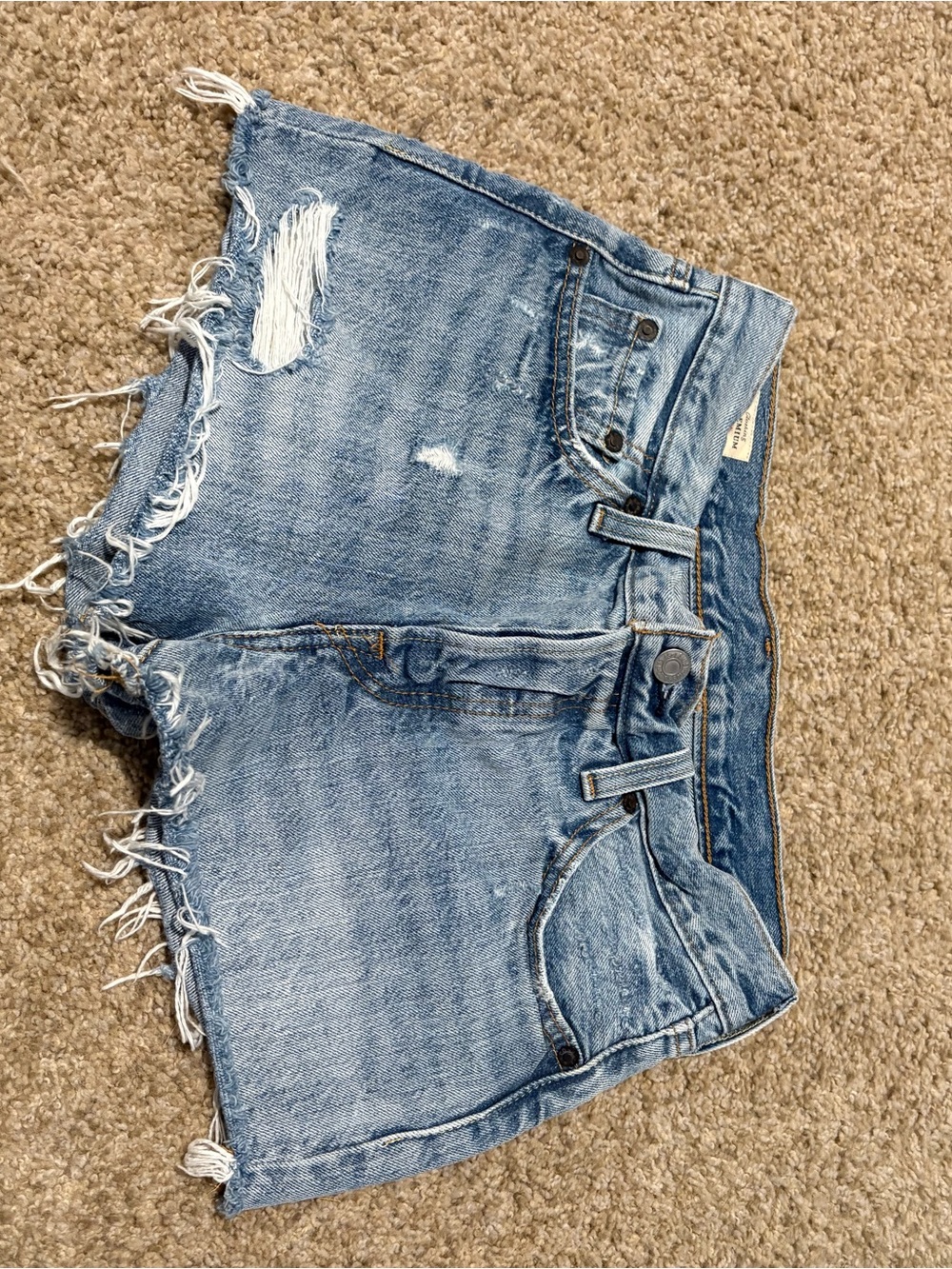 Levi Jean shorts 25